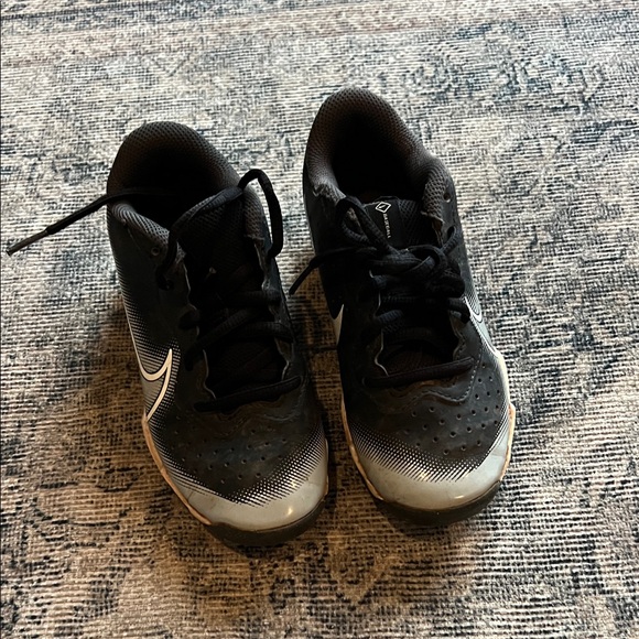 Boys Nike baseball cleats size 13c - Picture 1 of 5